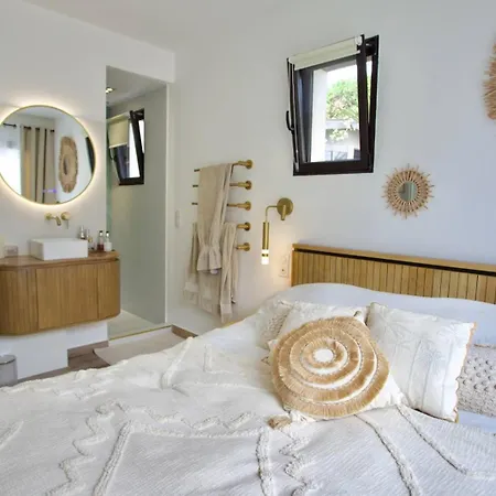 14428 La Tortue Villa